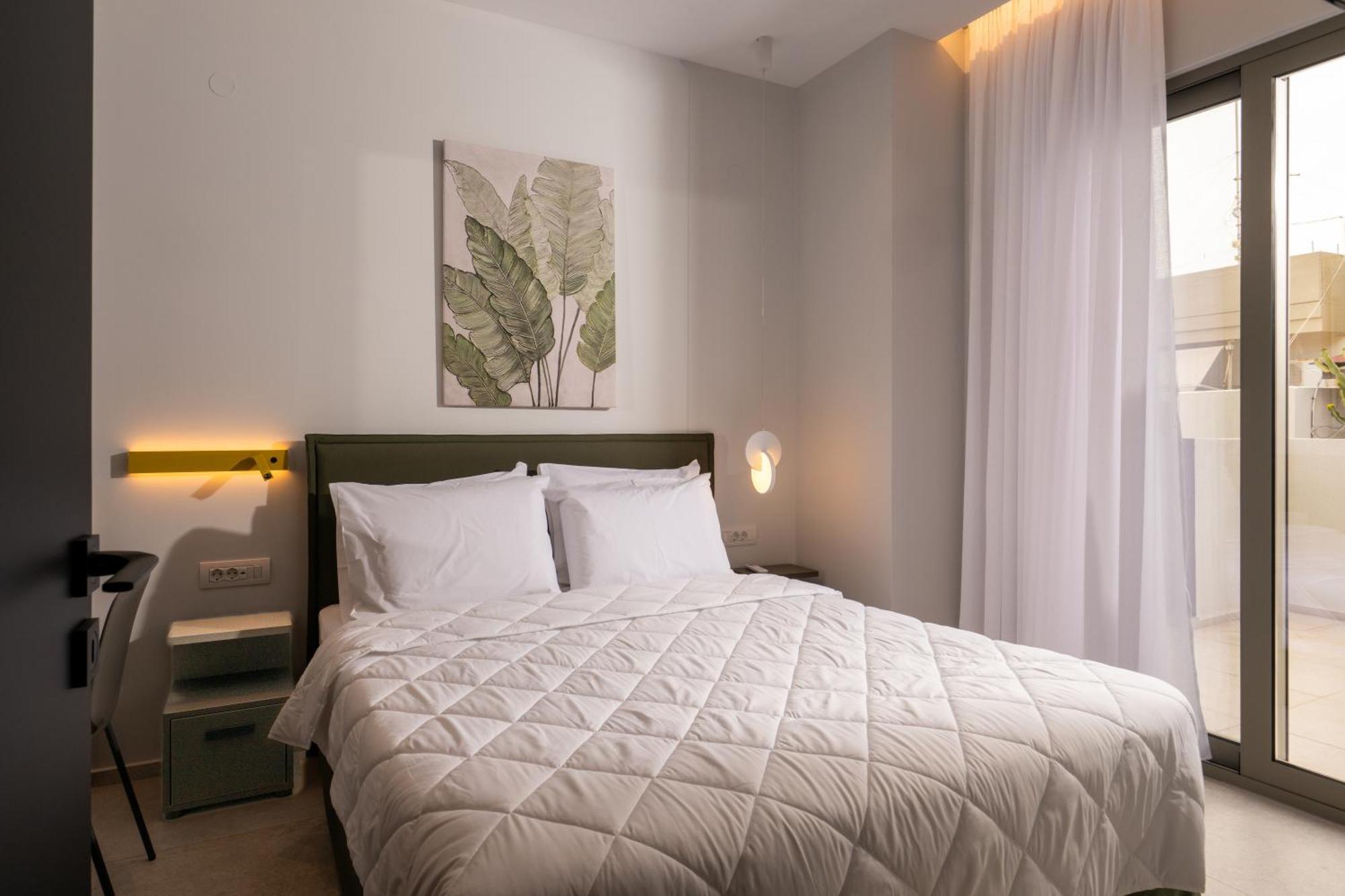 Mosaic Urban Living Apartment Ираклио Екстериор снимка