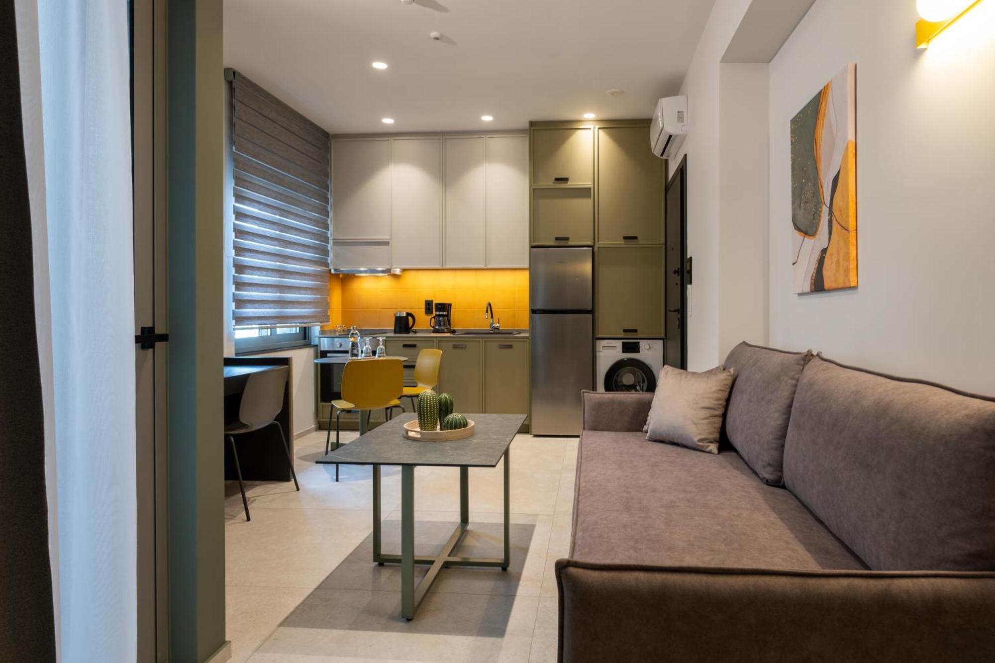 Mosaic Urban Living Apartment Ираклио Екстериор снимка