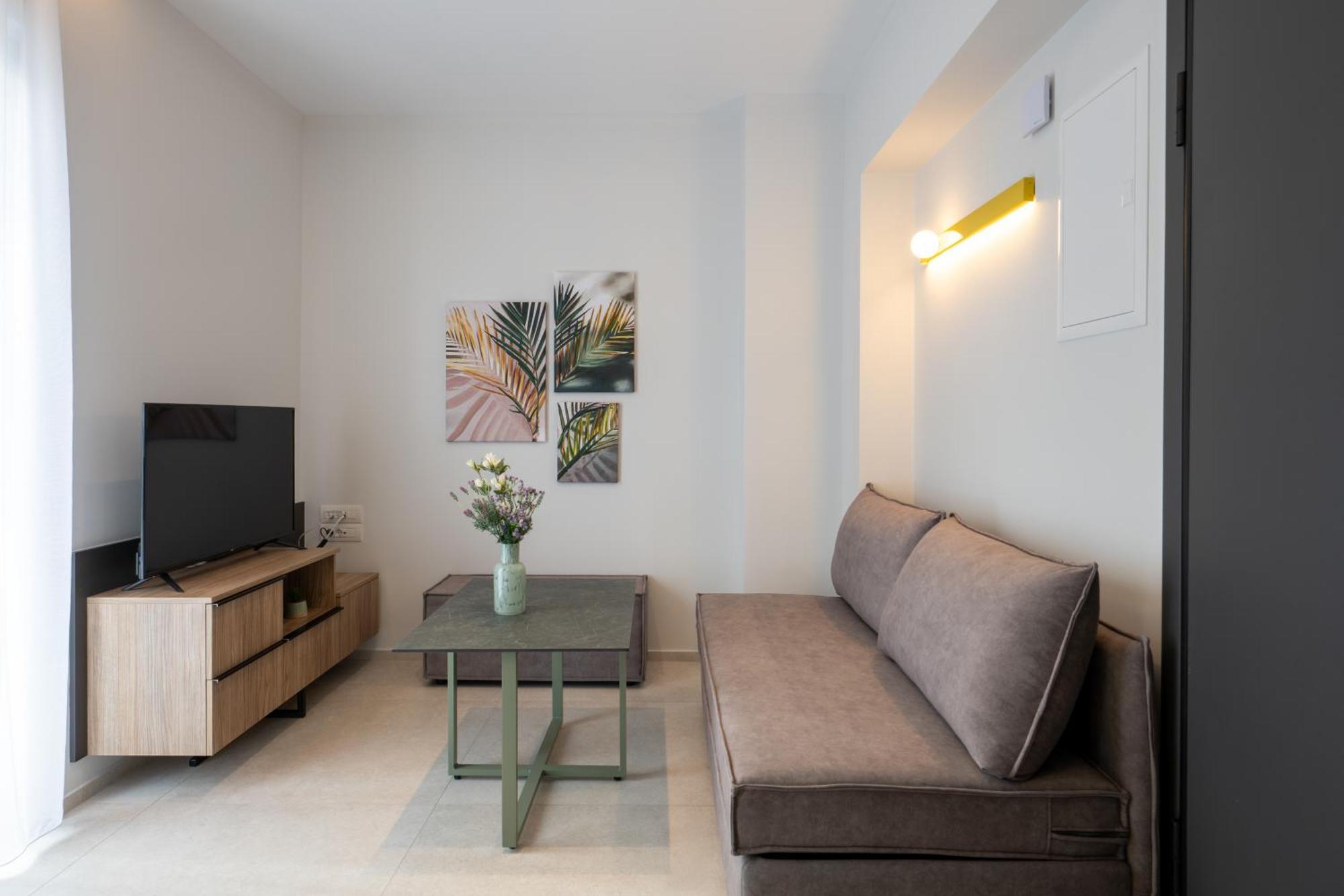 Mosaic Urban Living Apartment Ираклио Екстериор снимка