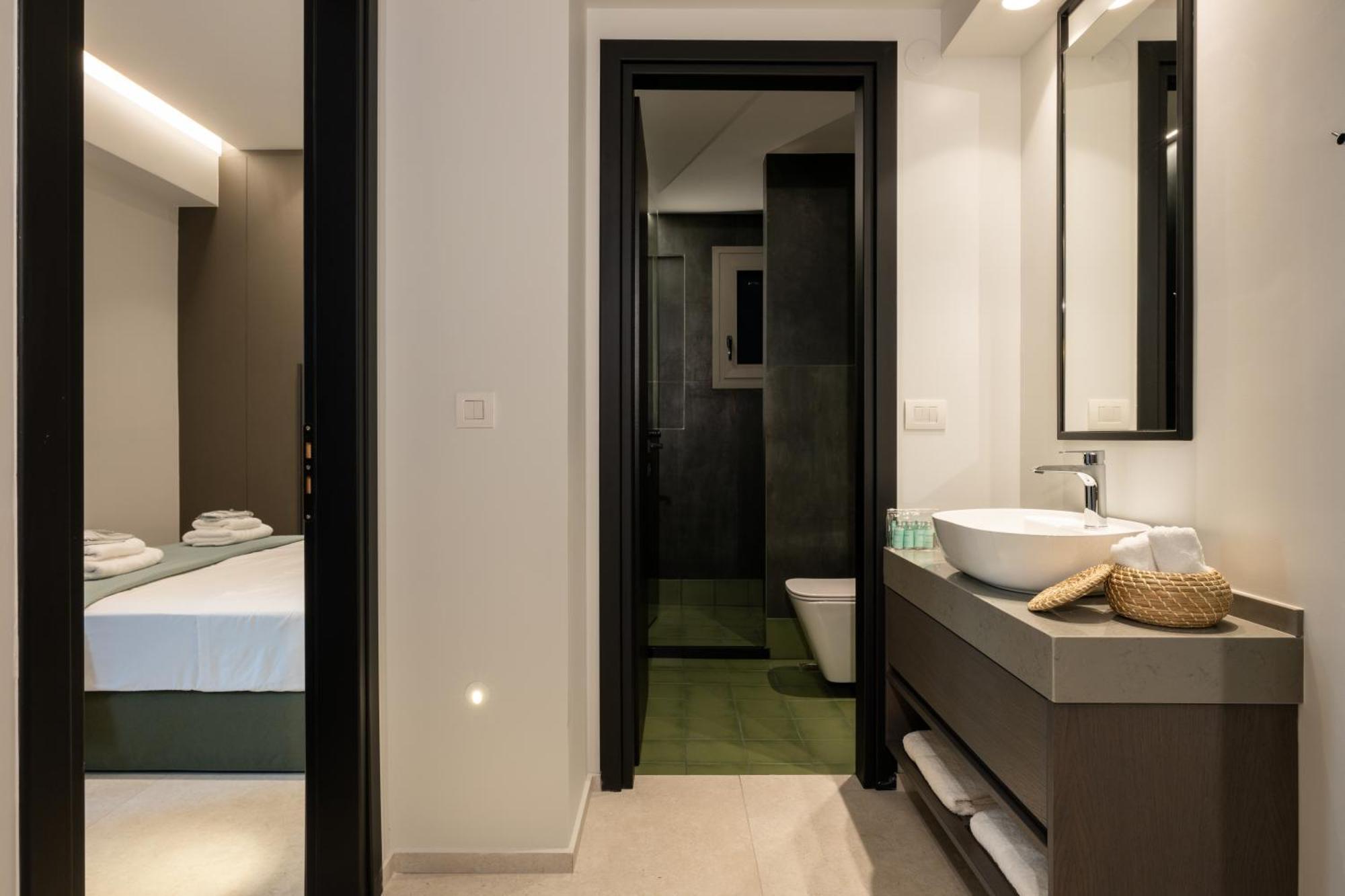Mosaic Urban Living Apartment Ираклио Екстериор снимка