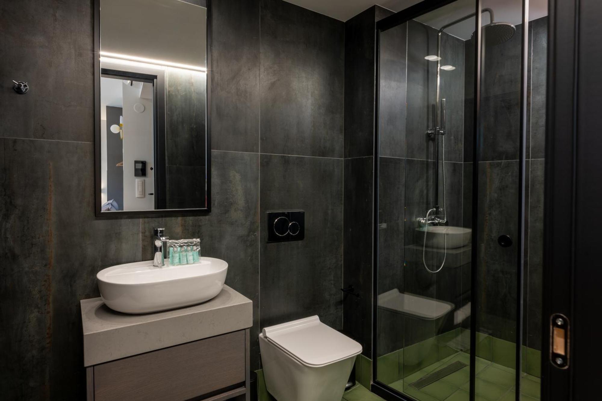 Mosaic Urban Living Apartment Ираклио Екстериор снимка
