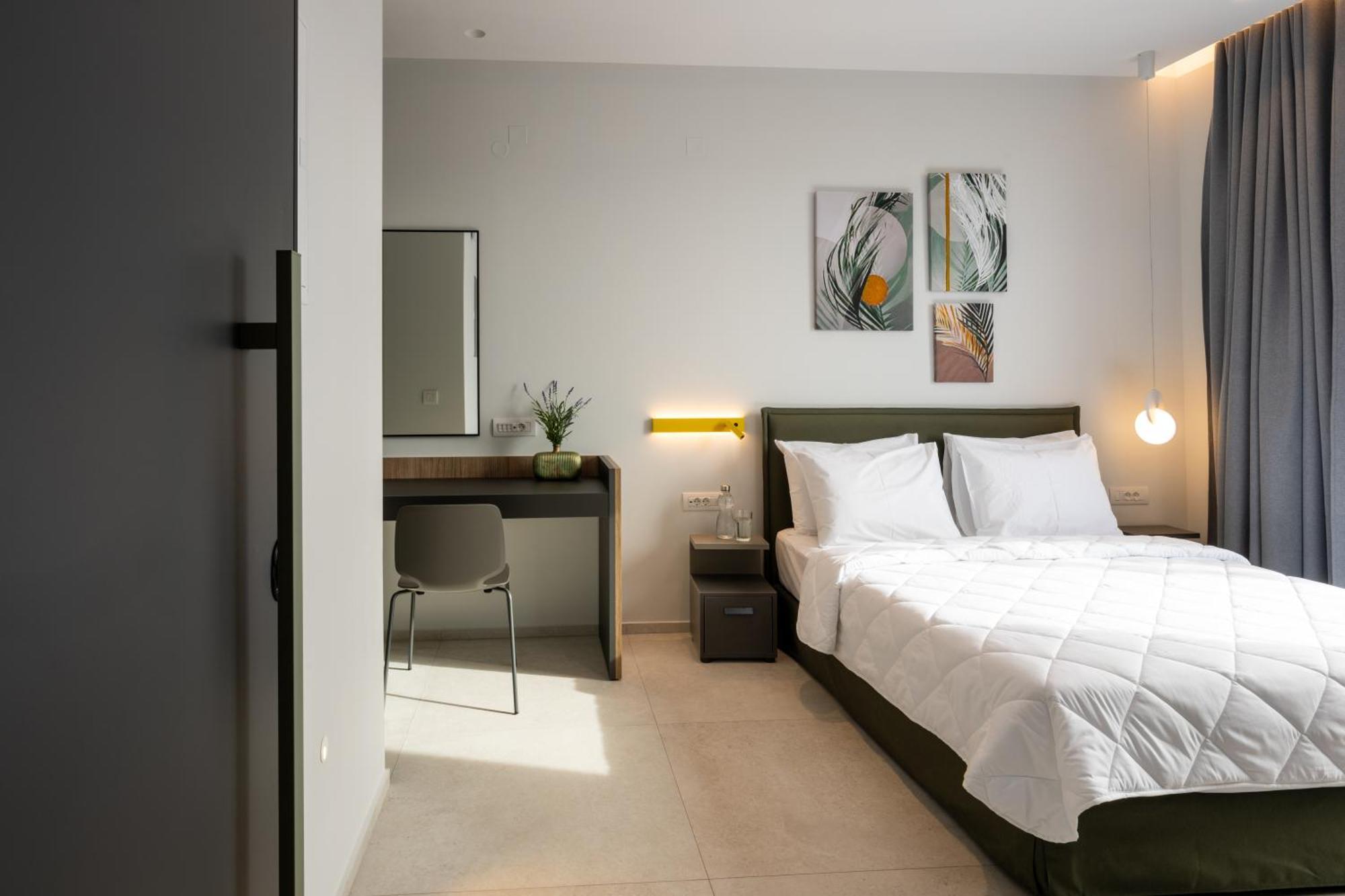 Mosaic Urban Living Apartment Ираклио Екстериор снимка