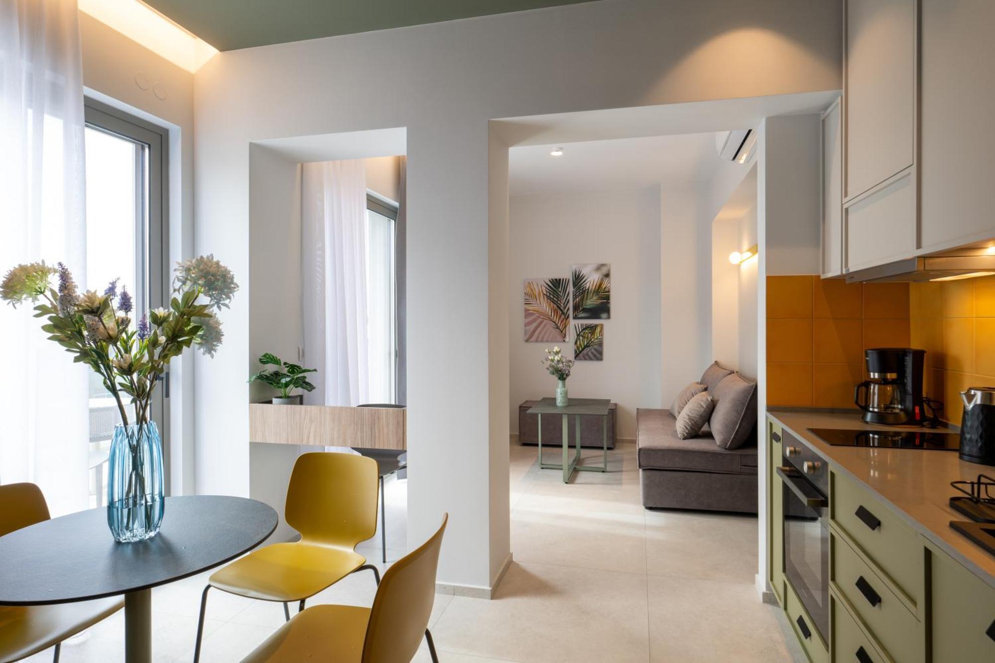 Mosaic Urban Living Apartment Ираклио Екстериор снимка
