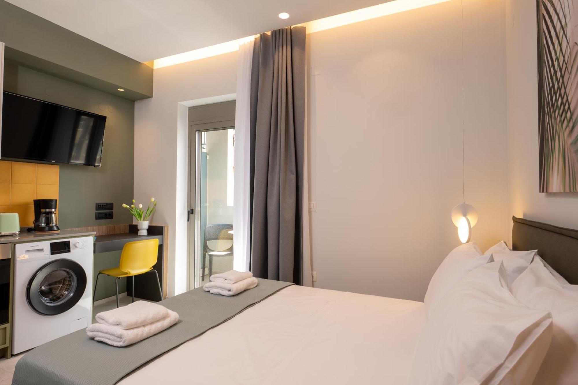 Mosaic Urban Living Apartment Ираклио Екстериор снимка